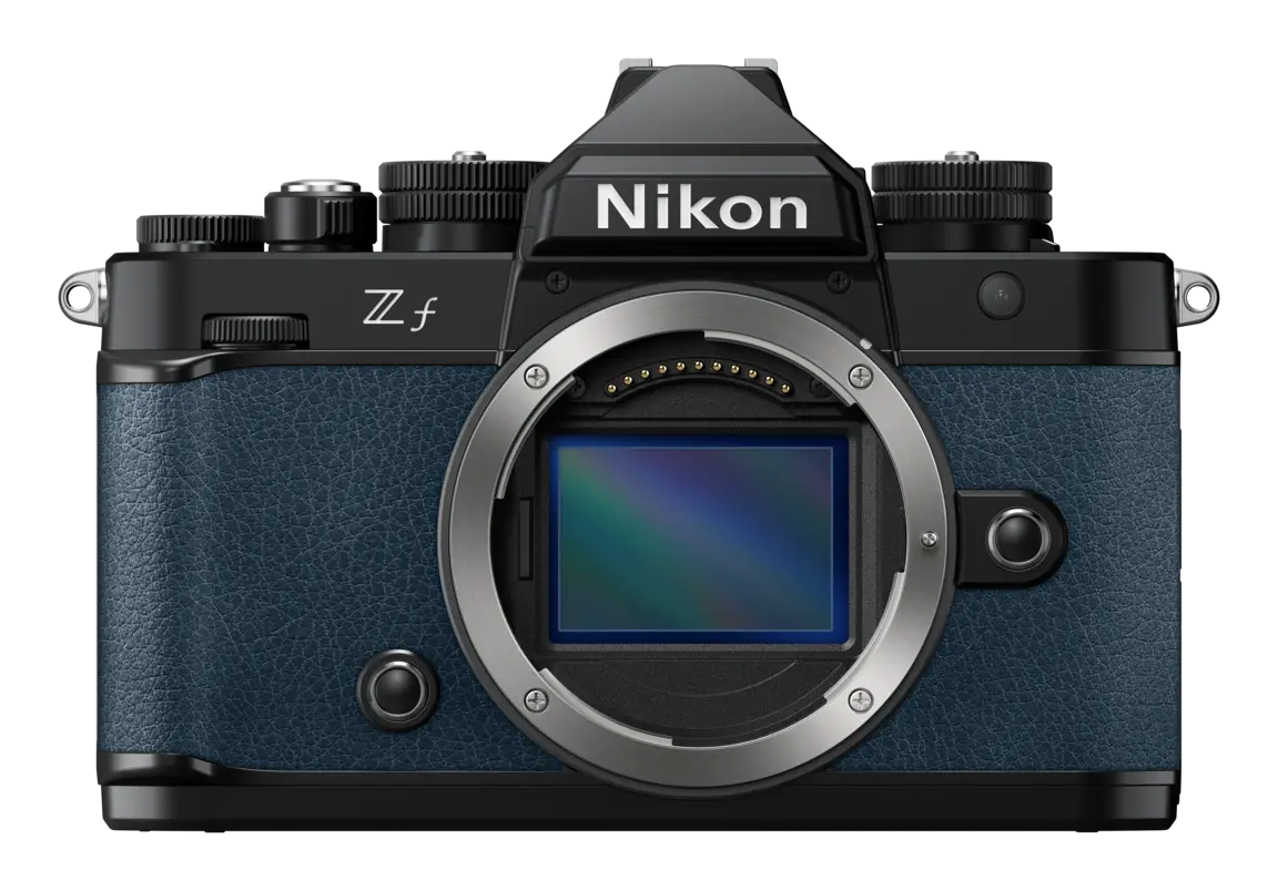 Aparatul foto mirrorless Z f de la Nikon cu fotografiere pe