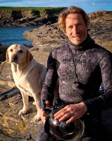 Nikon magazine - George Karbus underwater with the ZR