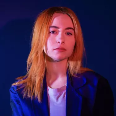 Camille Hewitt profile - Nikon magazine 